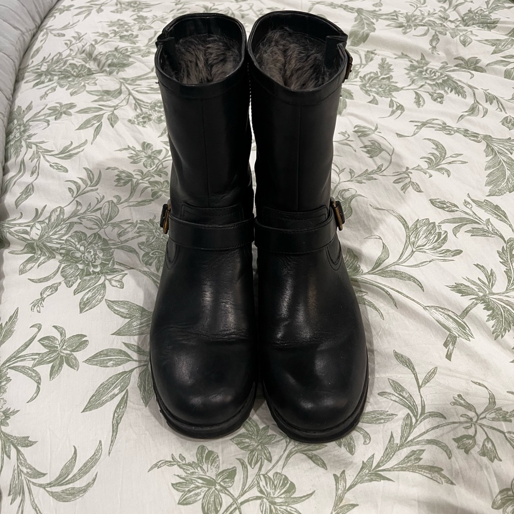 Clarks Black Leather Winter Boots